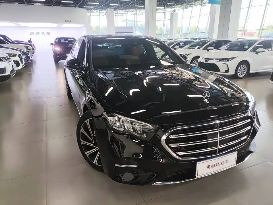 Mercedes-Benz E-Class 2024