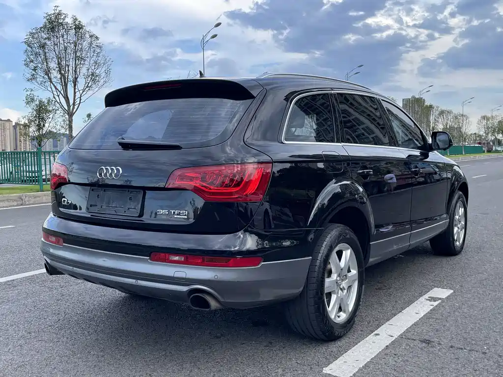 Audi Q7 2015 — фото 11