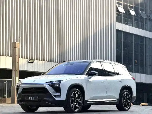 NIO ES8 2018