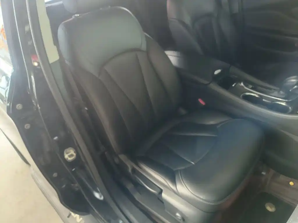 Buick Envision Plus 2018 — фото 25