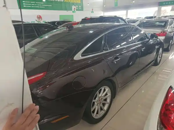 Jaguar XJ 2017
