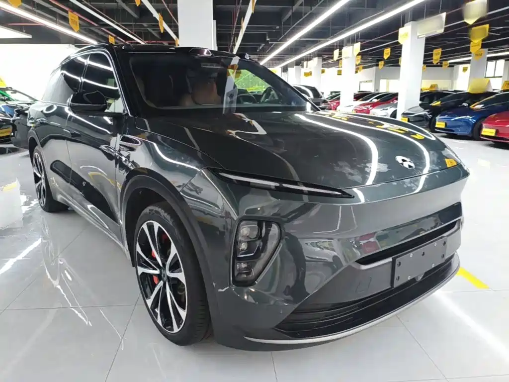 NIO ES8 2023
