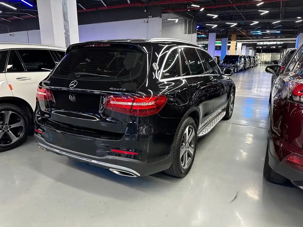 Mercedes-Benz GLC 2016 — фото 26