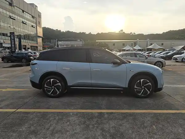 NIO ES6 2024