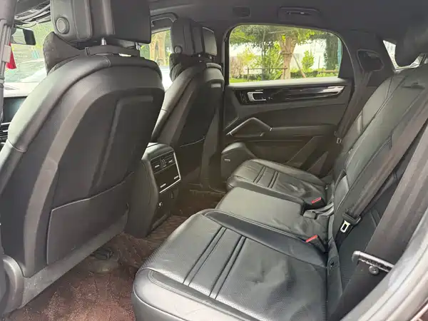 Porsche Cayenne 2019