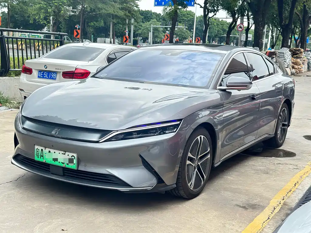 BYD Han 2022 — фото 1