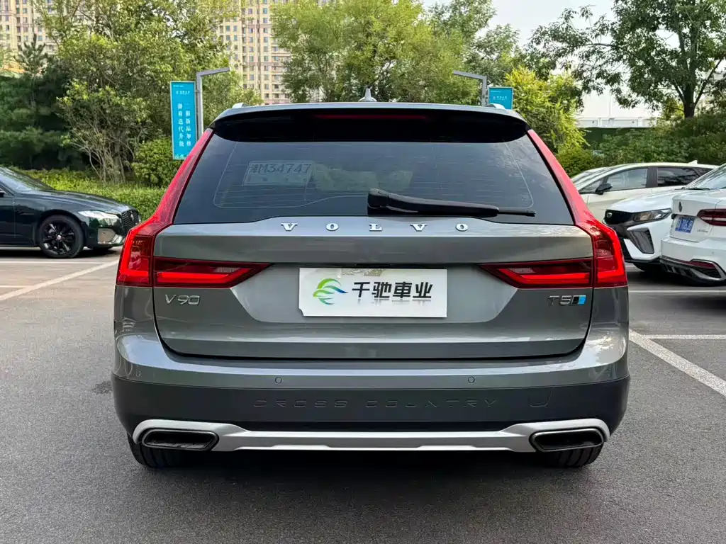 Volvo V90 2018 — фото 17