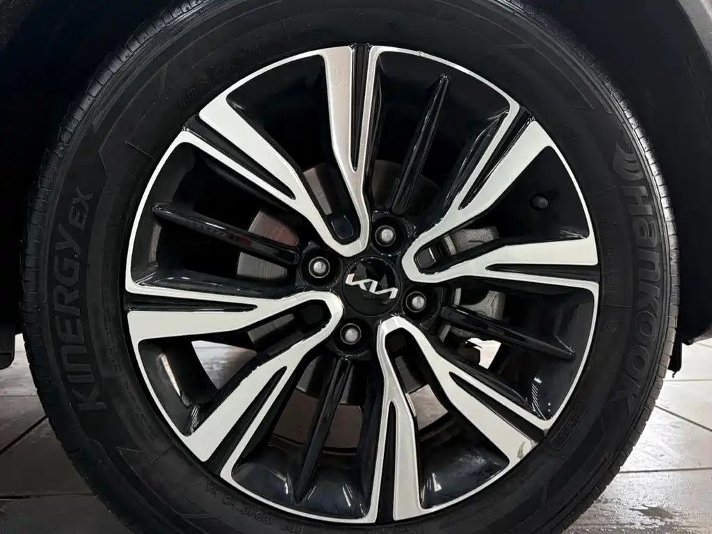 Kia KX1 2022 — фото 18