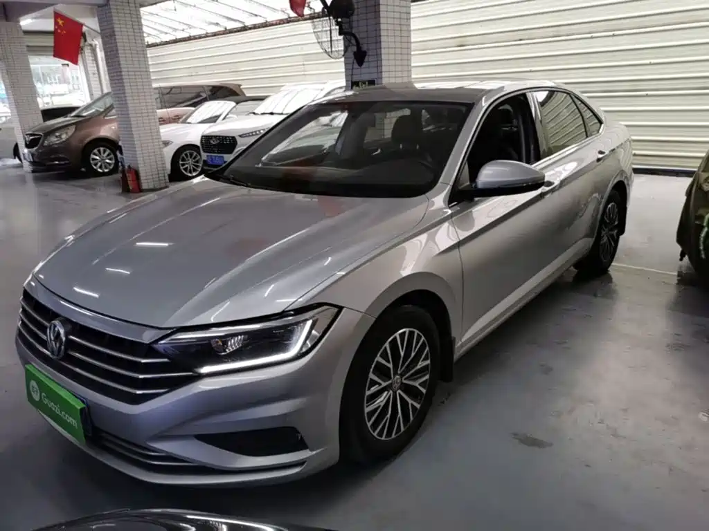 Volkswagen Sagitar 2019