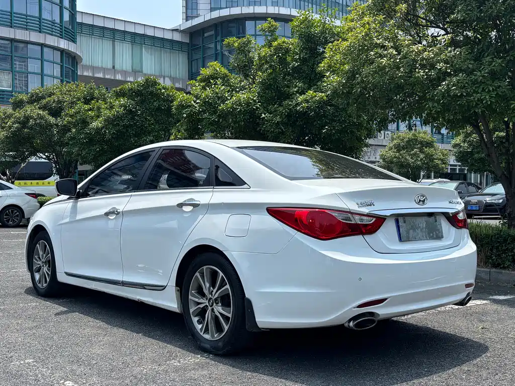Hyundai Sonata 2015 — фото 4