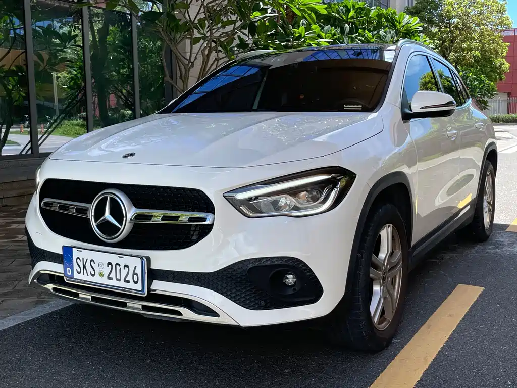 Mercedes-Benz GLA 2022 — фото 1