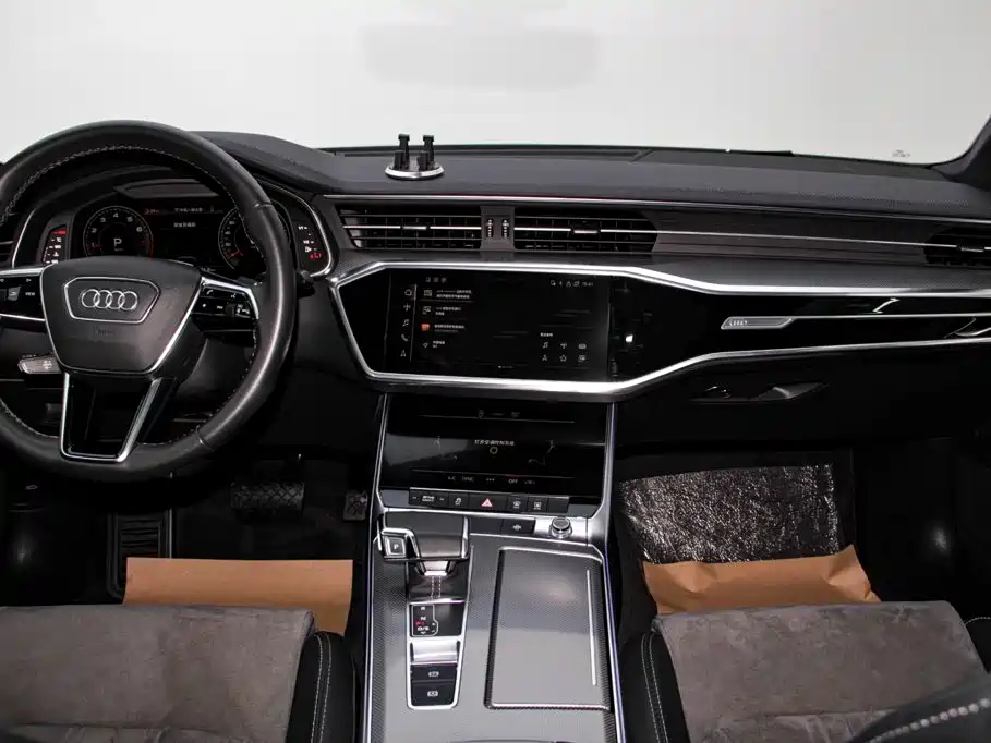 Audi A6L 2021 — фото 13