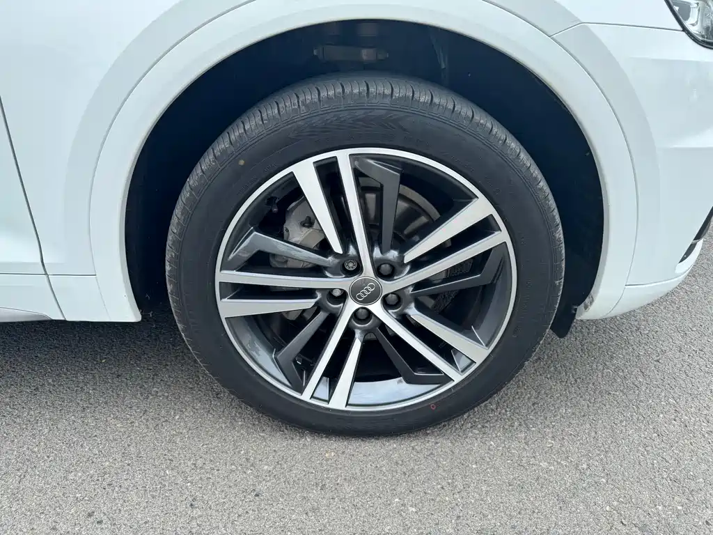 Audi Q5L 2021 — фото 13
