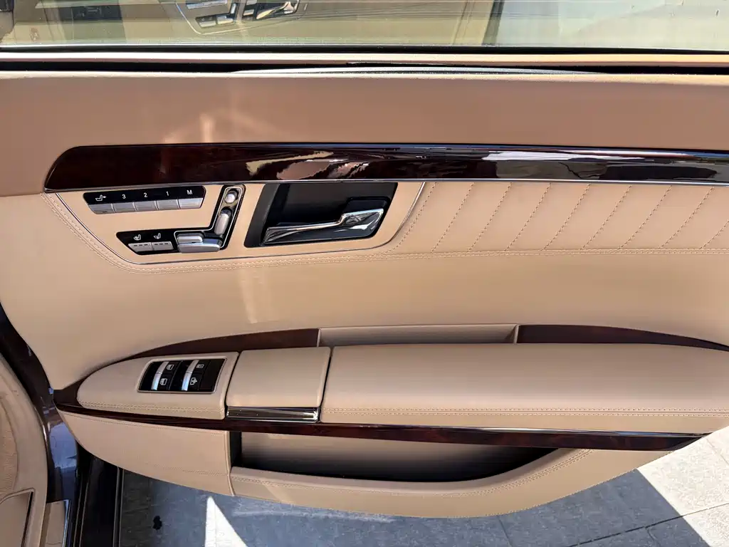 Mercedes-Benz S-Class 2010 — фото 13