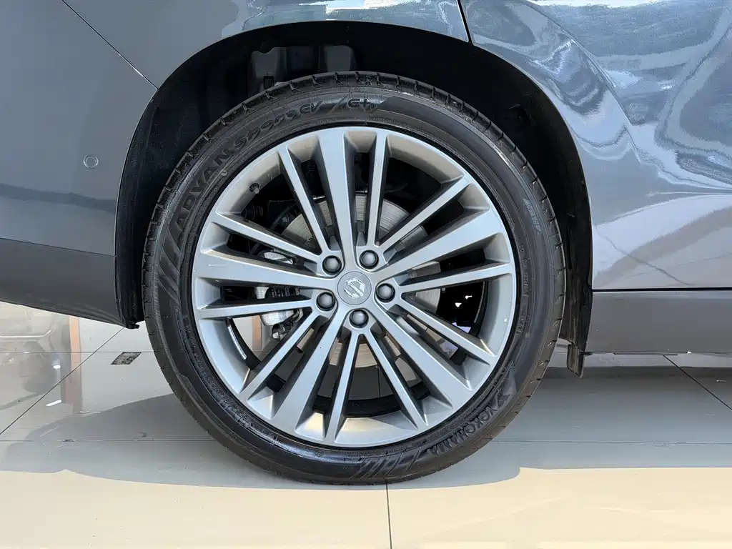 Leapmotor C16 2025 — фото 25