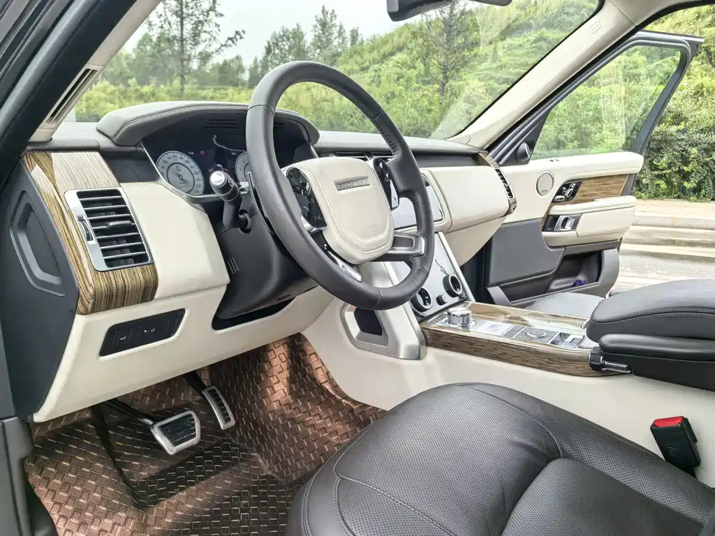 Land Rover Range Rover 2020 — фото 9