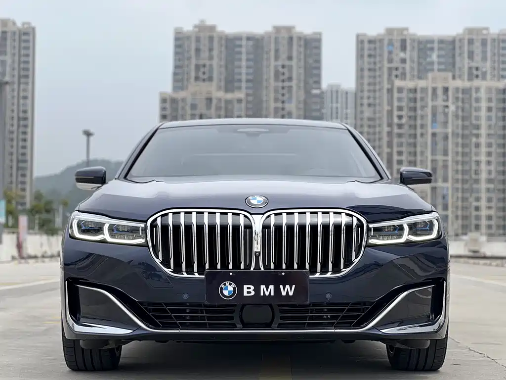 BMW 7 Series 2021