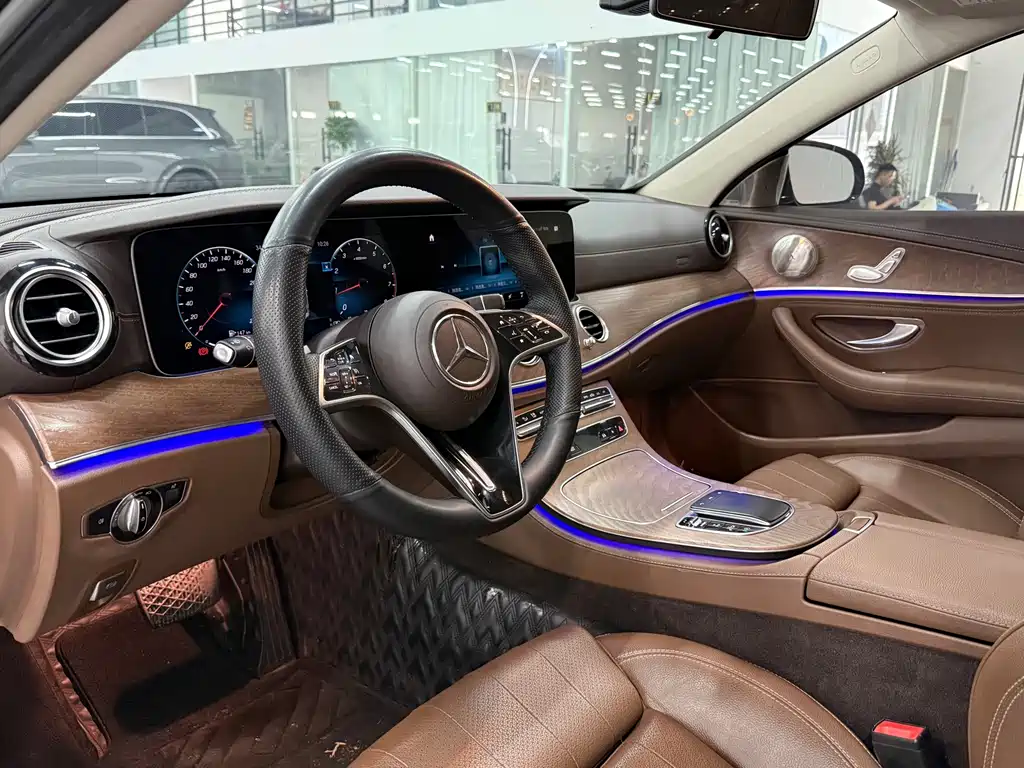 Mercedes-Benz E-Class 2021