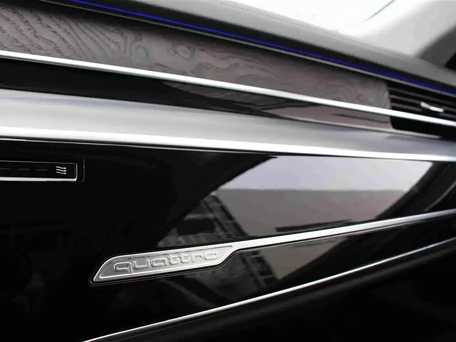 Audi A8 2023