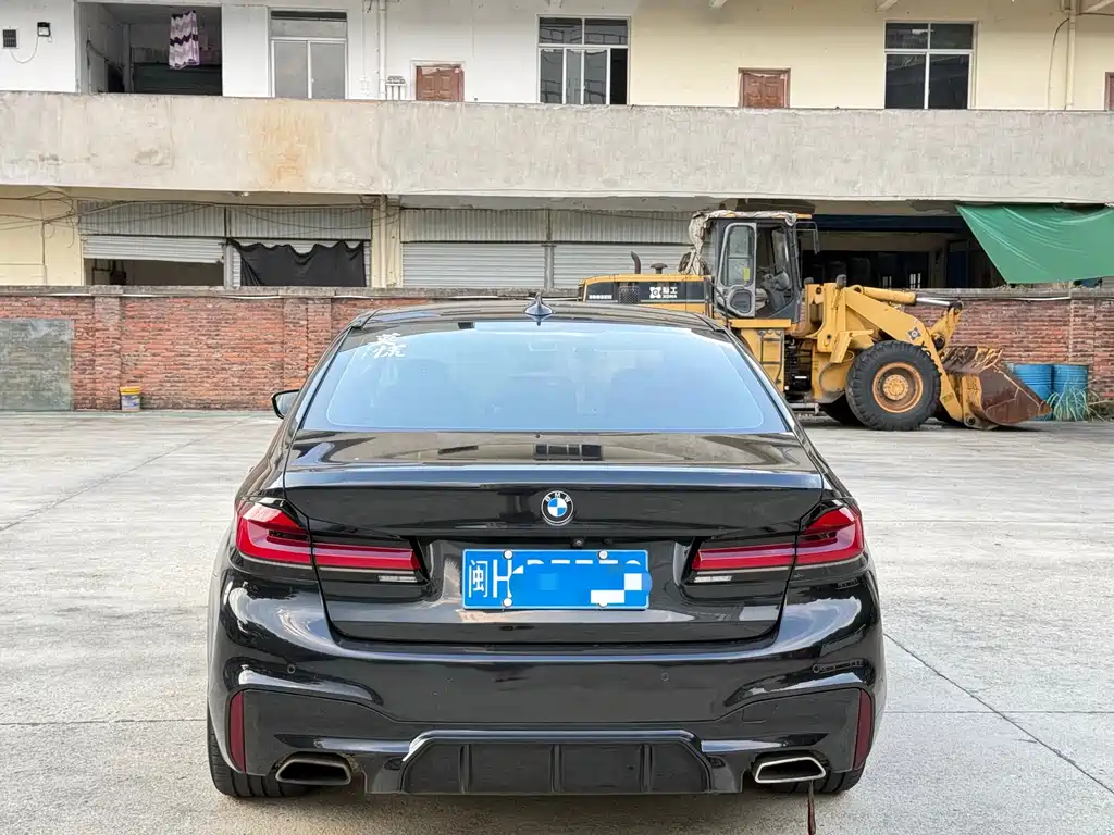 BMW 5 Series 2018 — фото 4