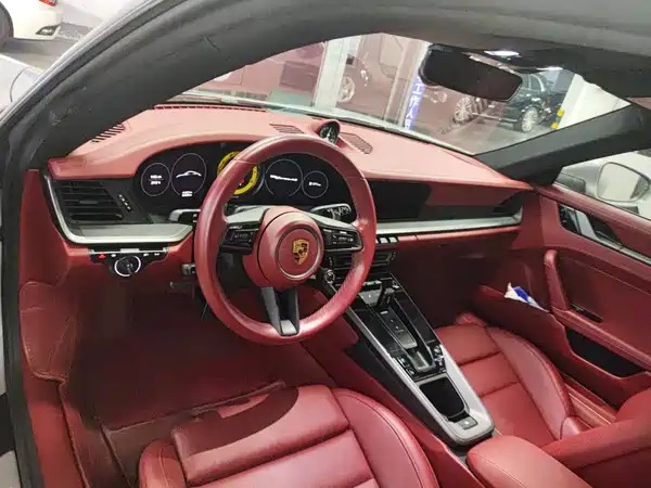 Porsche 911 2020