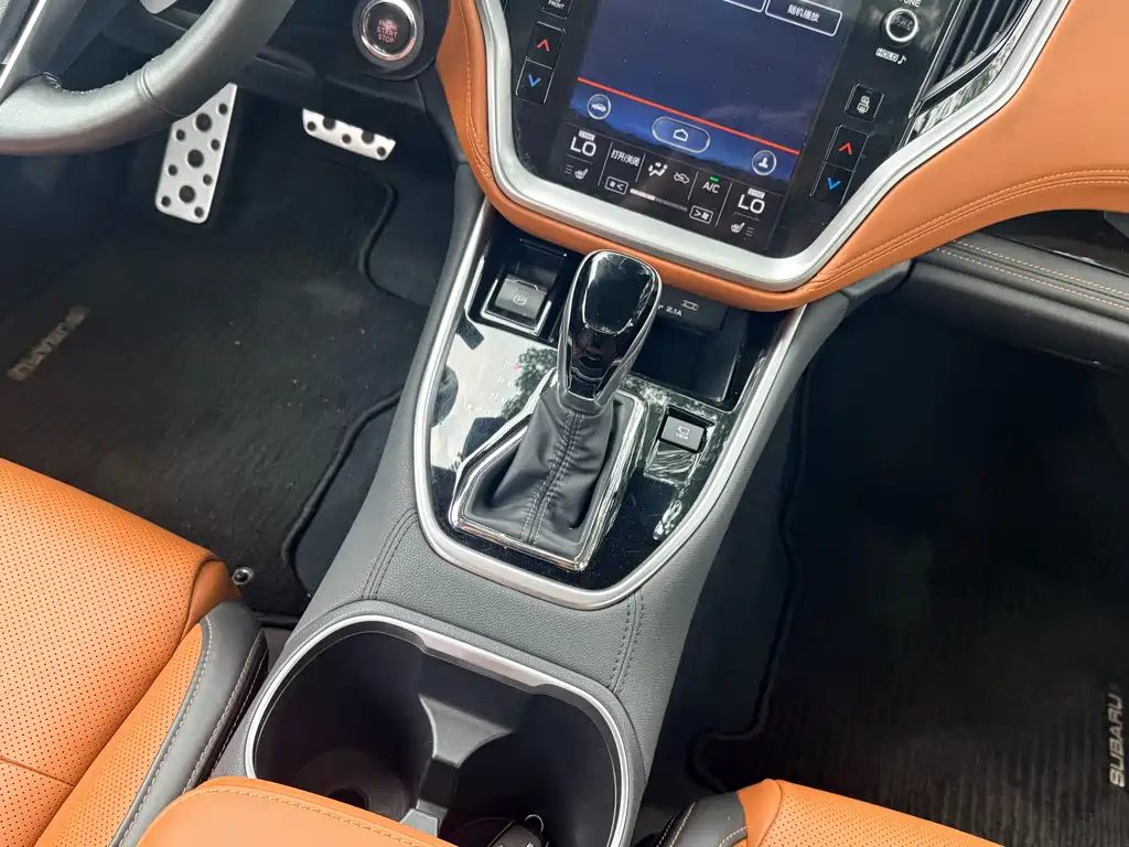 Subaru Outback 2021 — фото 13