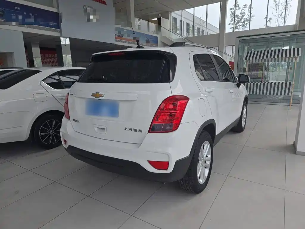 Chevrolet Trax 2018 — фото 10