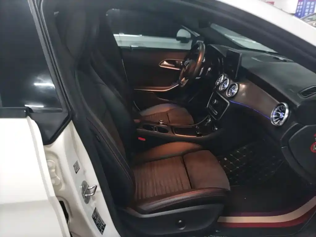 Mercedes-Benz CLA 2018 — фото 25