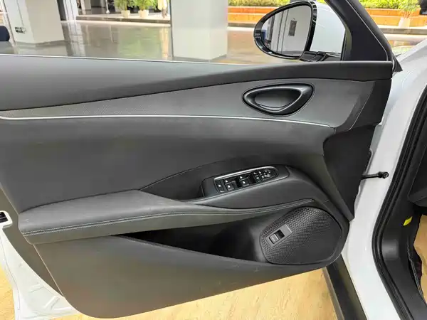 BYD Seal 06 2025