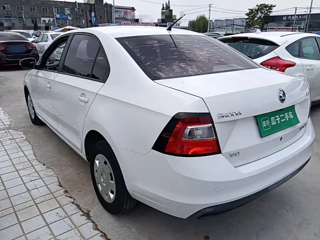 Skoda Rapid 2018 — фото 5