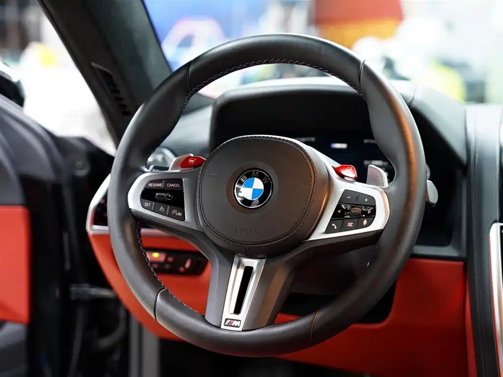 BMW M8 2022 — фото 40