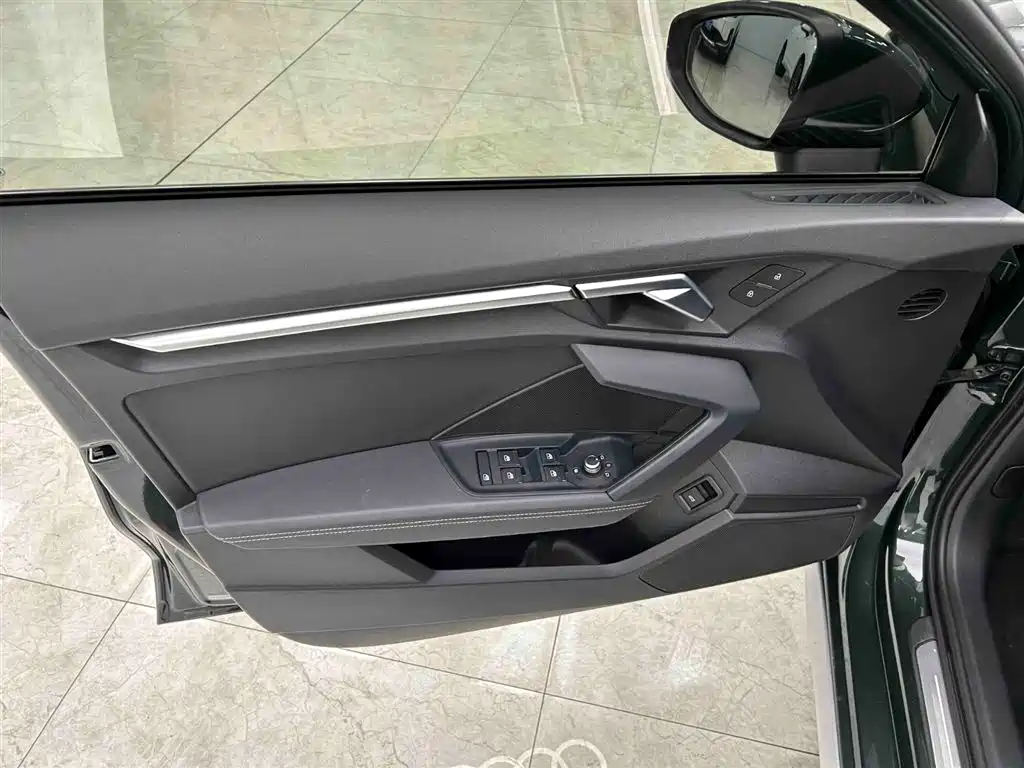 Audi A3 2022 — фото 10