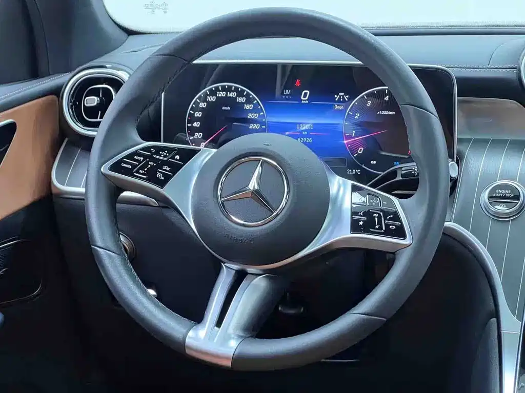 Mercedes-Benz GLC 2023 — фото 22