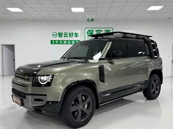 Land Rover Defender 2023