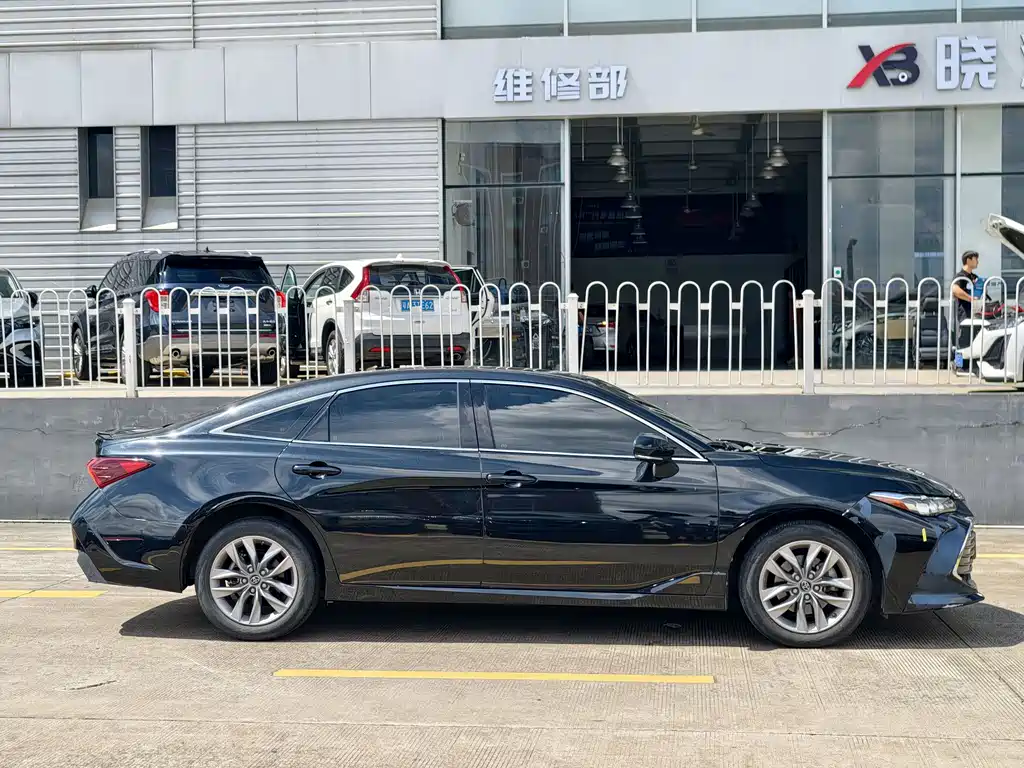 Toyota Avalon 2021