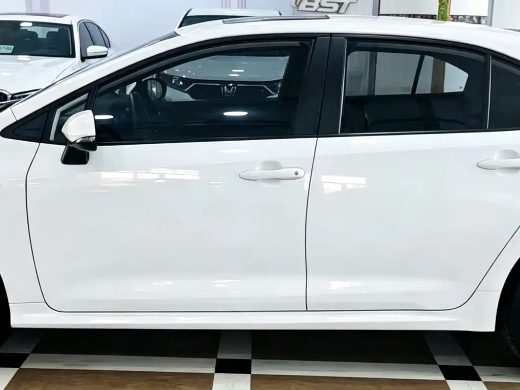 Toyota Corolla 2022 — фото 9