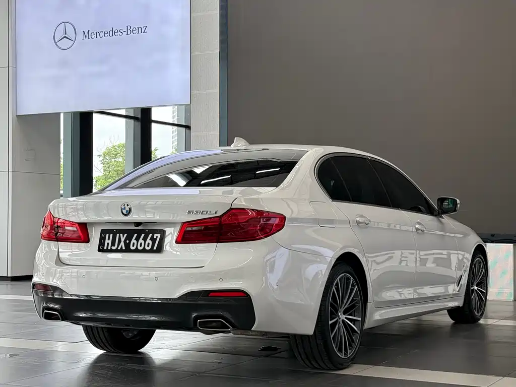 BMW 5 Series 2020