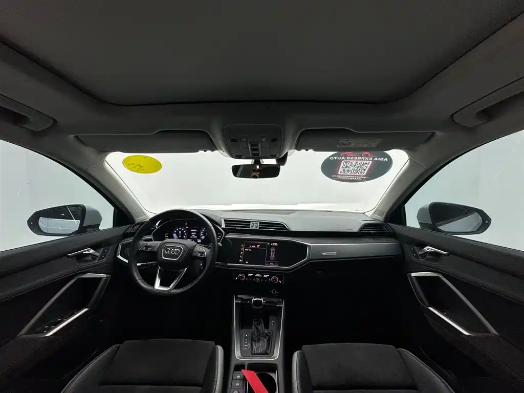 Audi Q3 2021 — фото 17