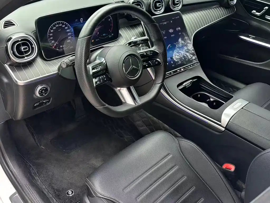 Mercedes-Benz C-Class 2022