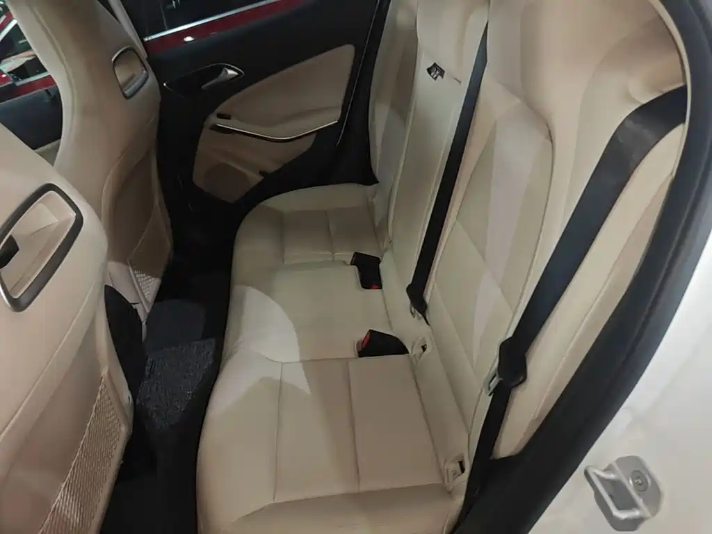 Mercedes-Benz GLA 2016 — фото 17
