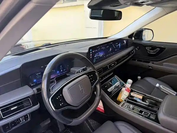 Lincoln Aviator 2024