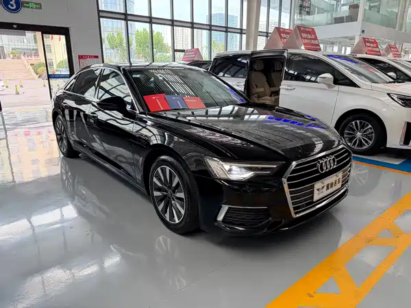 Audi A6L 2022