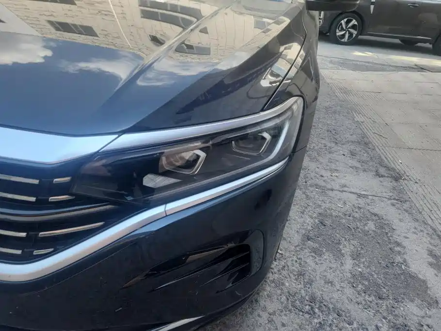 Volkswagen Passat 2024
