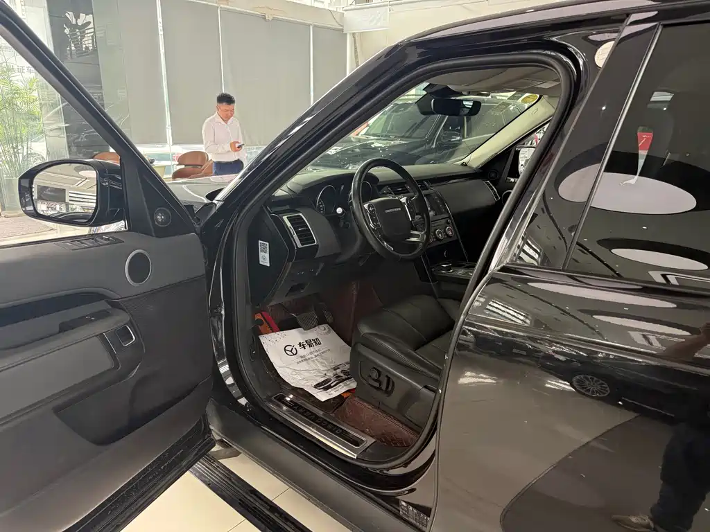 Land Rover Discovery 2017