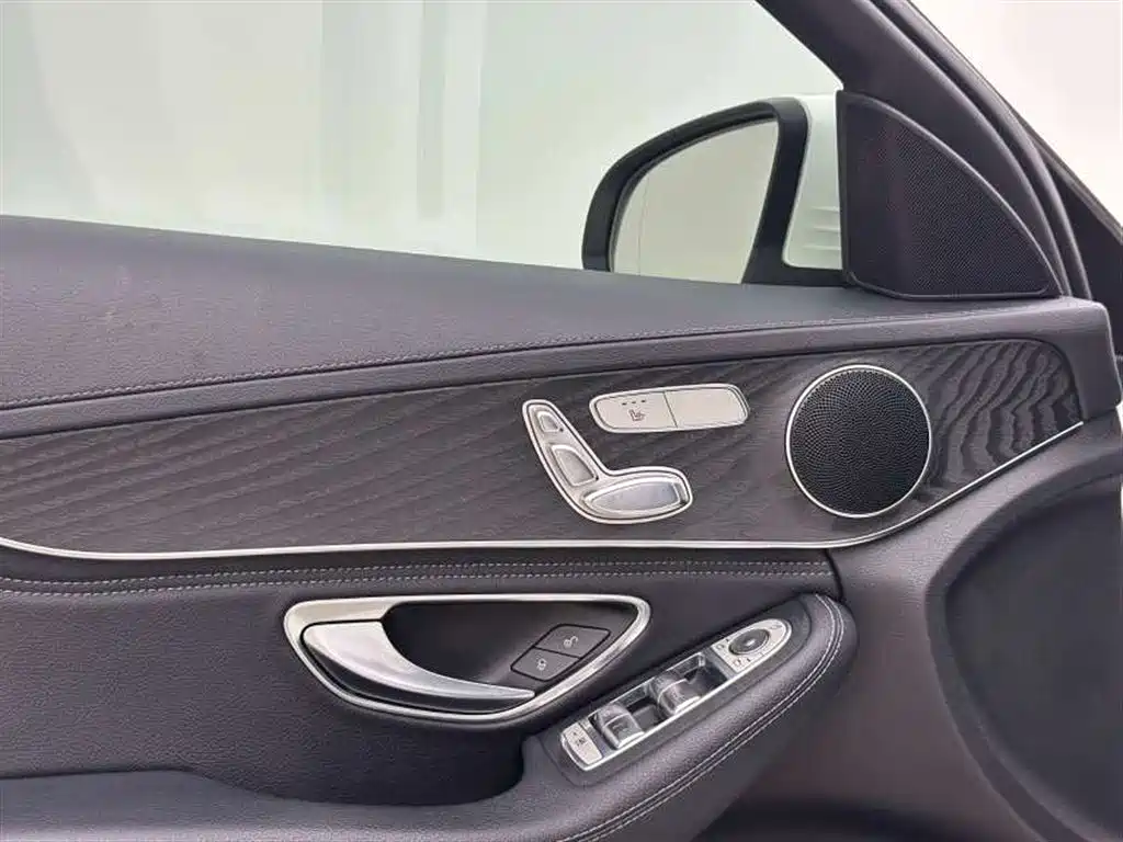 Mercedes-Benz C-Class 2018 — фото 14