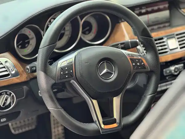 Mercedes-Benz CLS 2012