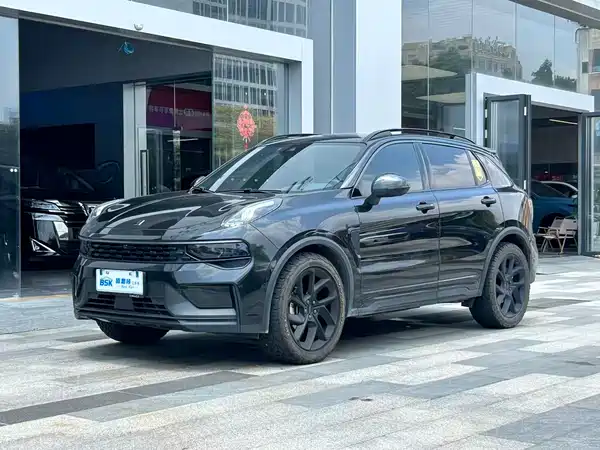 Lynk & Co 01 2022