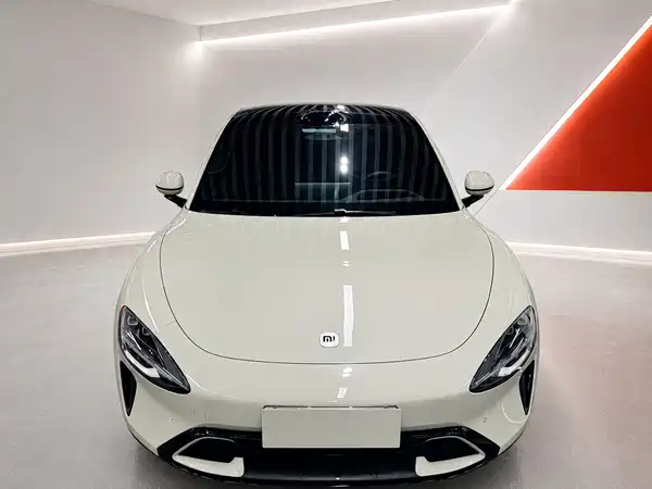 Xiaomi SU7 2024