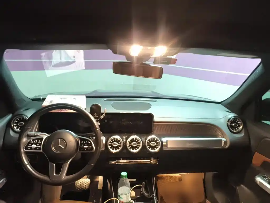 Mercedes-Benz GLB 2021