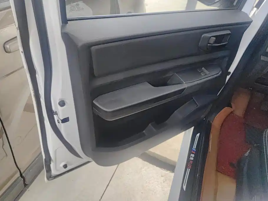 Wuling Hongguang PLUS 2020